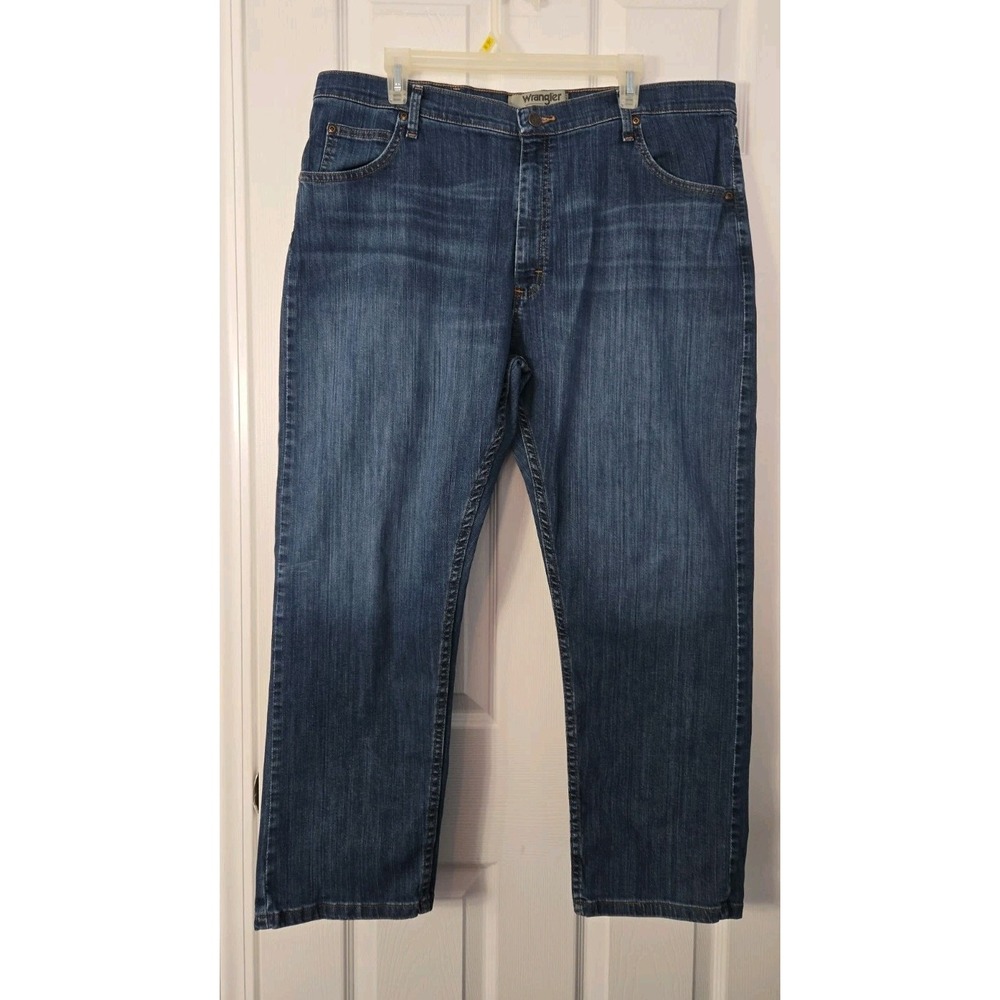 Wrangler Mens Authentics Jeans Size 40 X 28